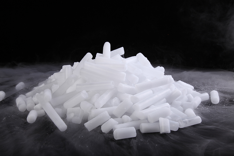 用于鲜活易腐食品保鲜的干冰应注意哪些？